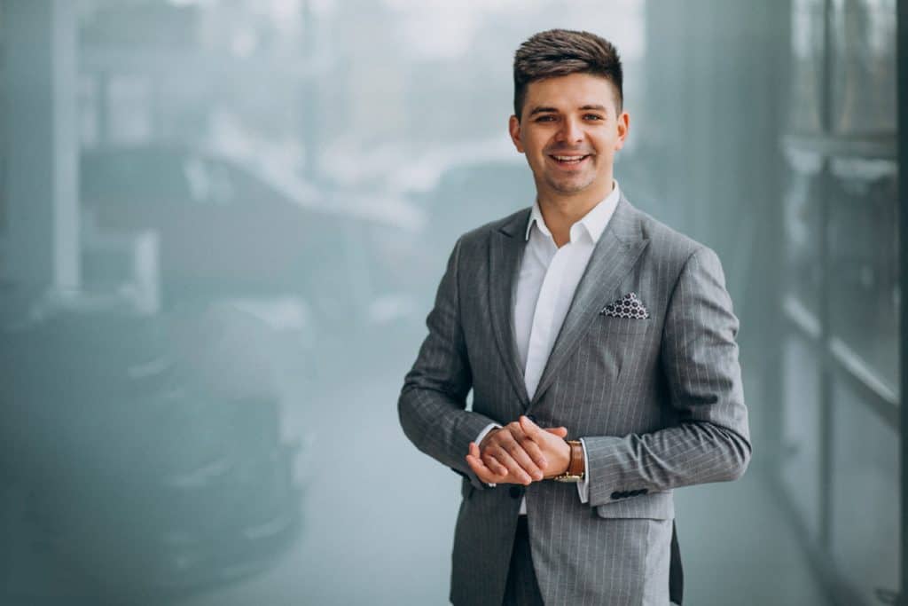 Hire the Best Operations Manager for Your Business